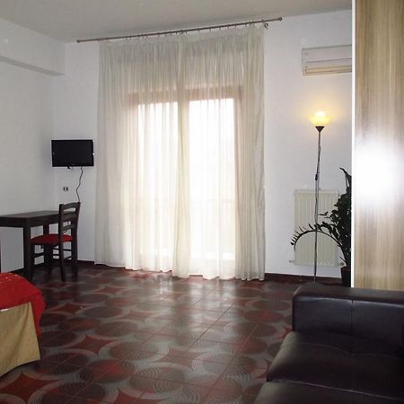 ホテル Residenza Paola パレルモ エクステリア 写真