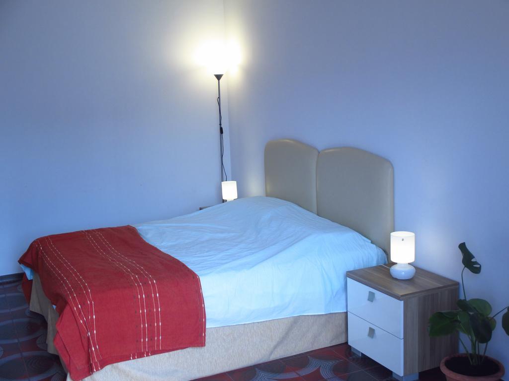 ホテル Residenza Paola パレルモ エクステリア 写真